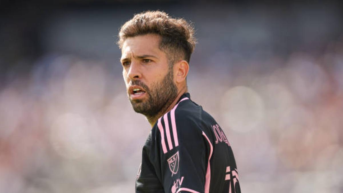 Flick révolutionne Barcelone : Alba salue l'évolution blaugrana