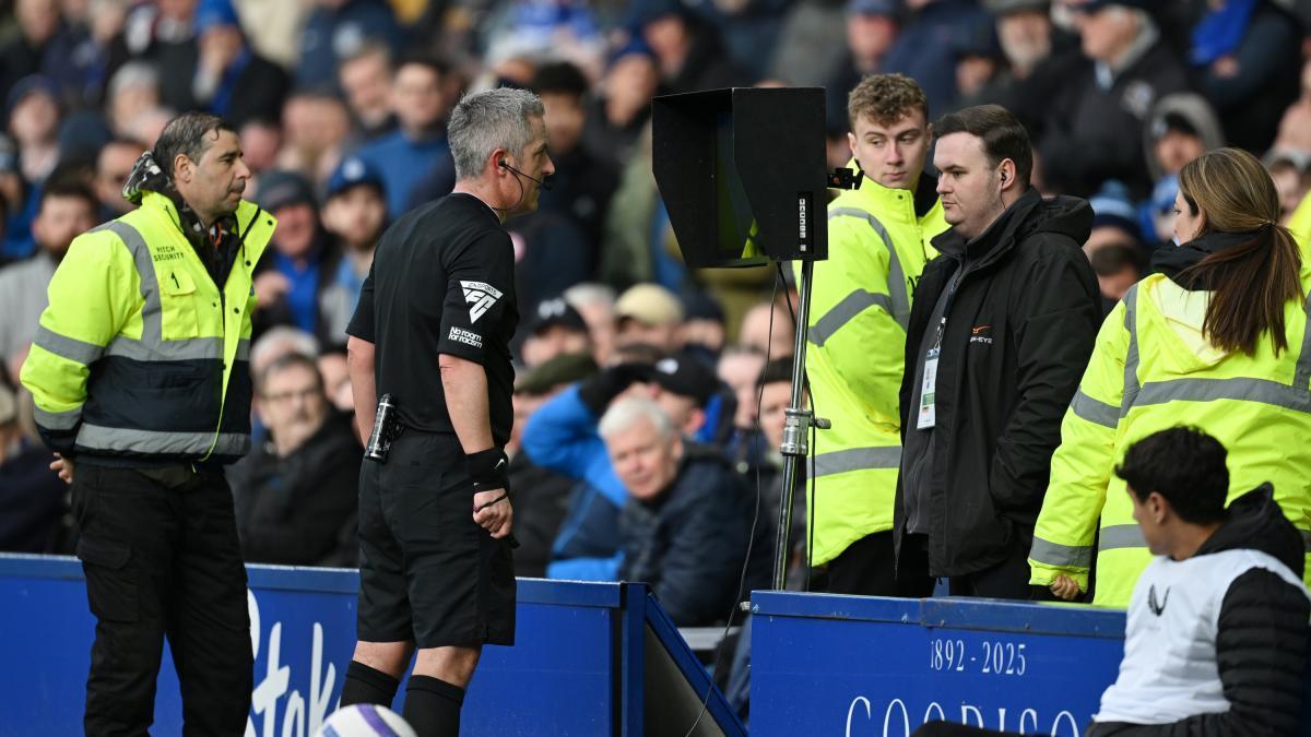 Premier League : 75% des fans rejettent massivement le VAR