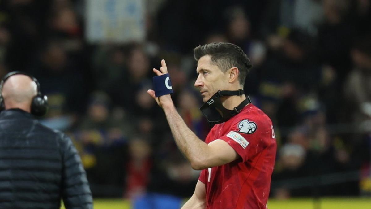 Lewandowski face à un dilemme : l'avenir en sélection polonaise en question