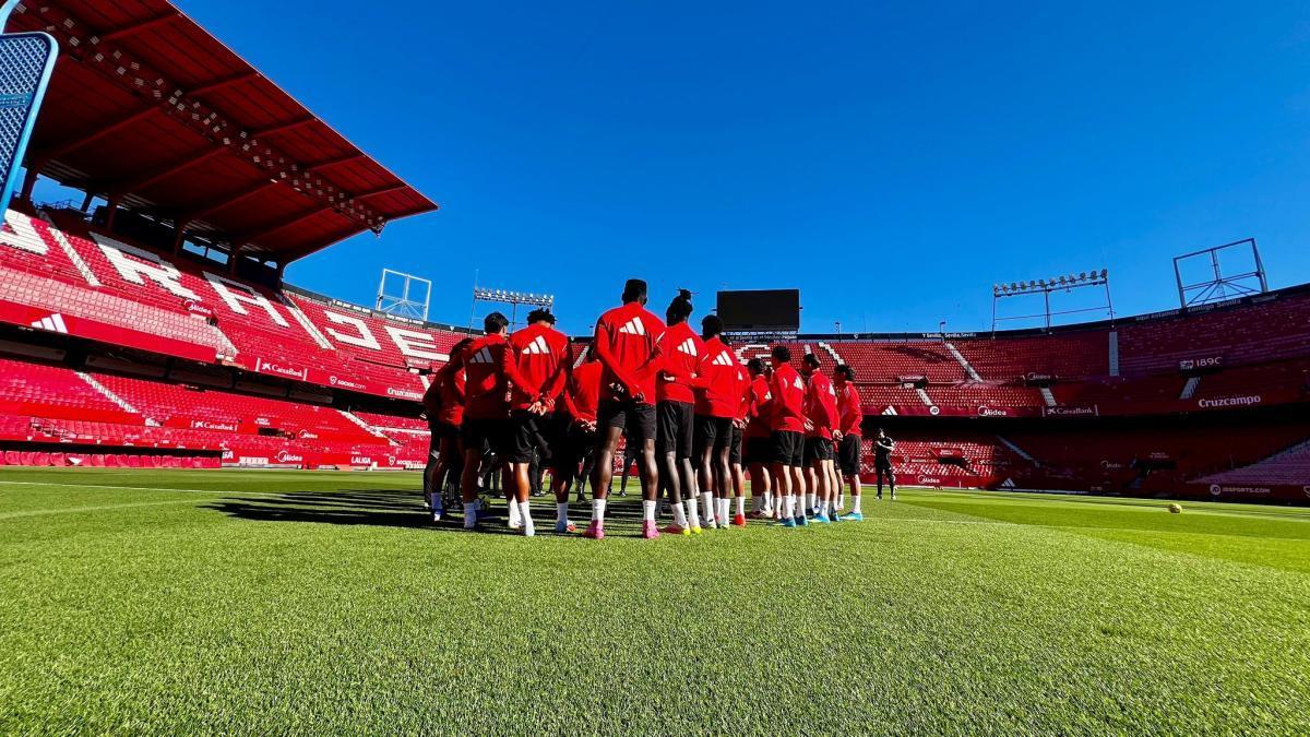 Sevilla FC : García Plaza retrouve son effectif au complet