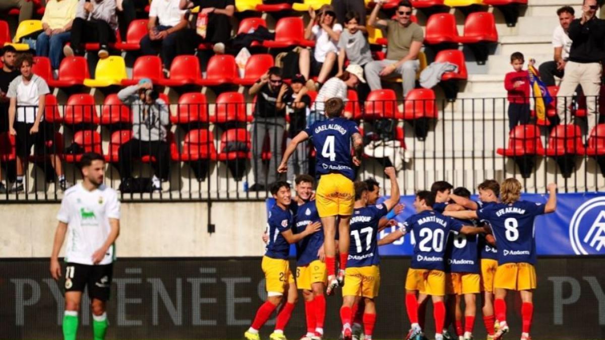 Andorra réalise l'exploit face au leader Racing Santander (6-2)