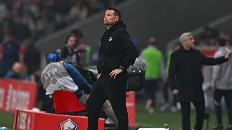 Lens chute face à Lille : Pierre Sage fustige l'attitude de ses joueurs